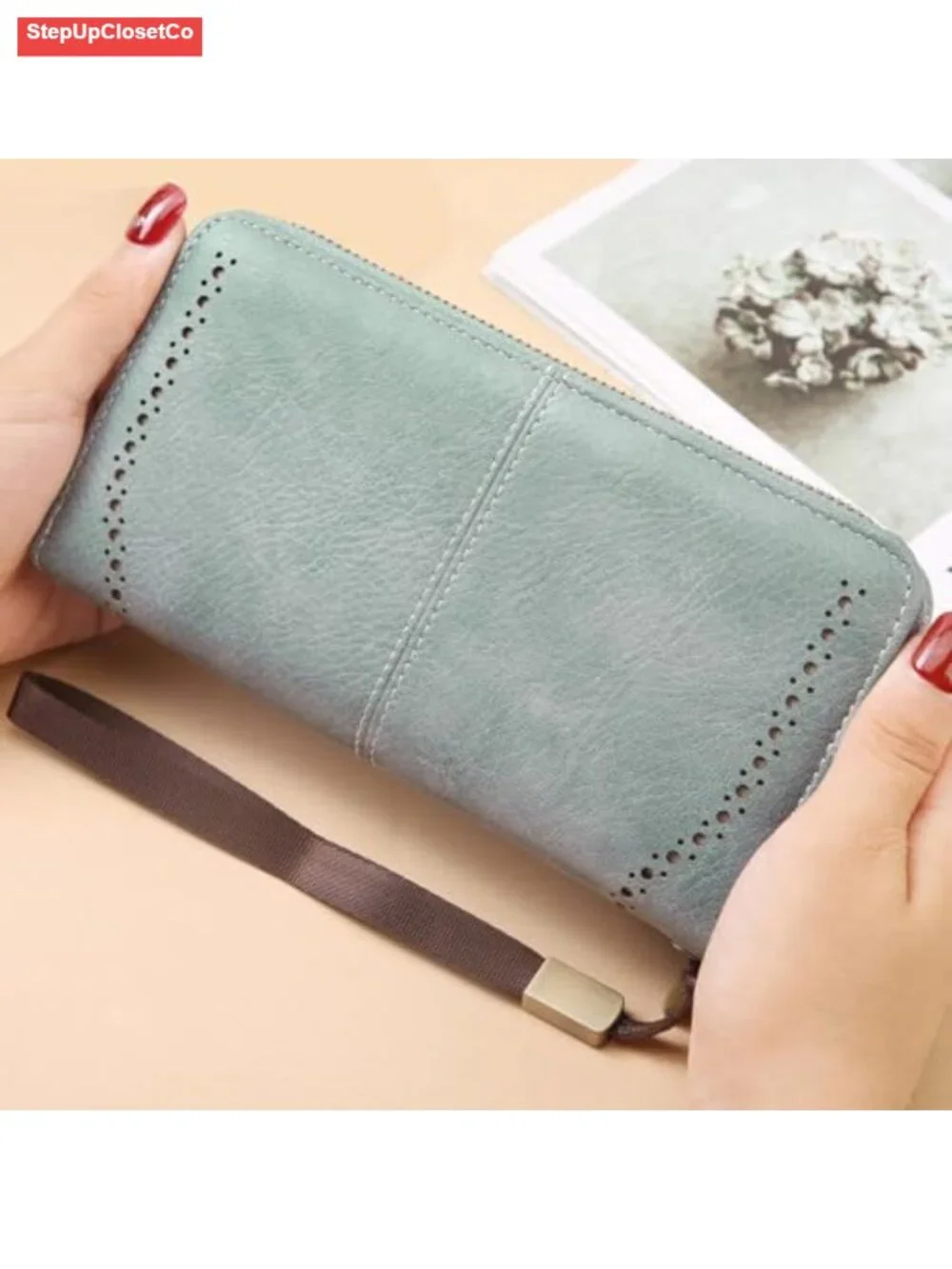 Women's RFID Blocking Zip Around Wristlet Clutch Wallet with Detachable Strap